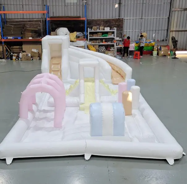 Inflatable Playgrounds 18 White inflatable playground PC-IP018